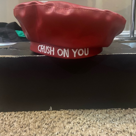 “Crush on you” beret - Picture 3 of 3